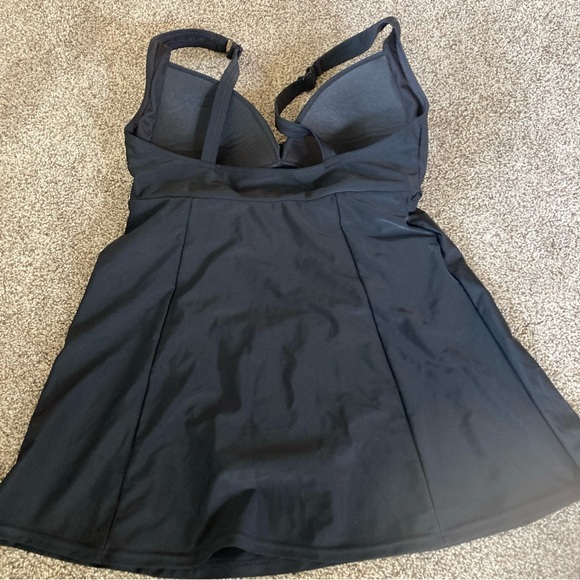 Venus Swimsuit St Tropez Dress One Piece Sz 6 Black Control Lining Molded cup - Picture 2 of 5